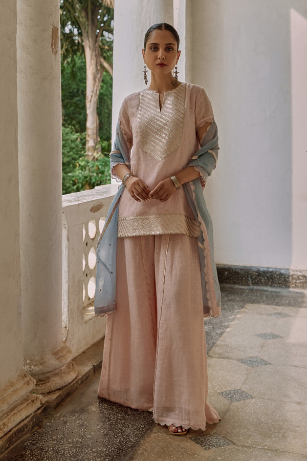 The Kashish Kurta Set (Stole Not Included)